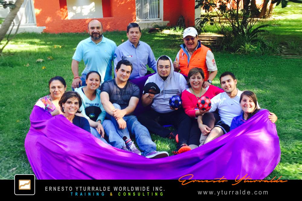 Team Building LATAM Talleres de Cuerdas Bajas | Team Building Empresarial para el desarrollo de equipos de trabajo