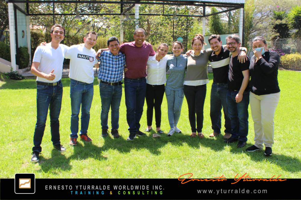 Team Building LATAM Talleres de Cuerdas Bajas | Team Building Empresarial para el desarrollo de equipos de trabajo