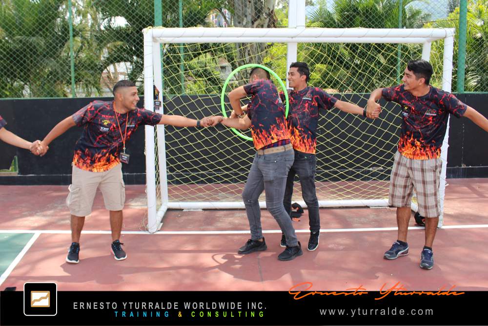 Team Building LATAM Talleres de Cuerdas Bajas | Team Building Empresarial para el desarrollo de equipos de trabajo
