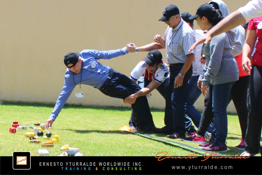 Team Building LATAM Talleres de Cuerdas Bajas | Team Building Empresarial para el desarrollo de equipos de trabajo